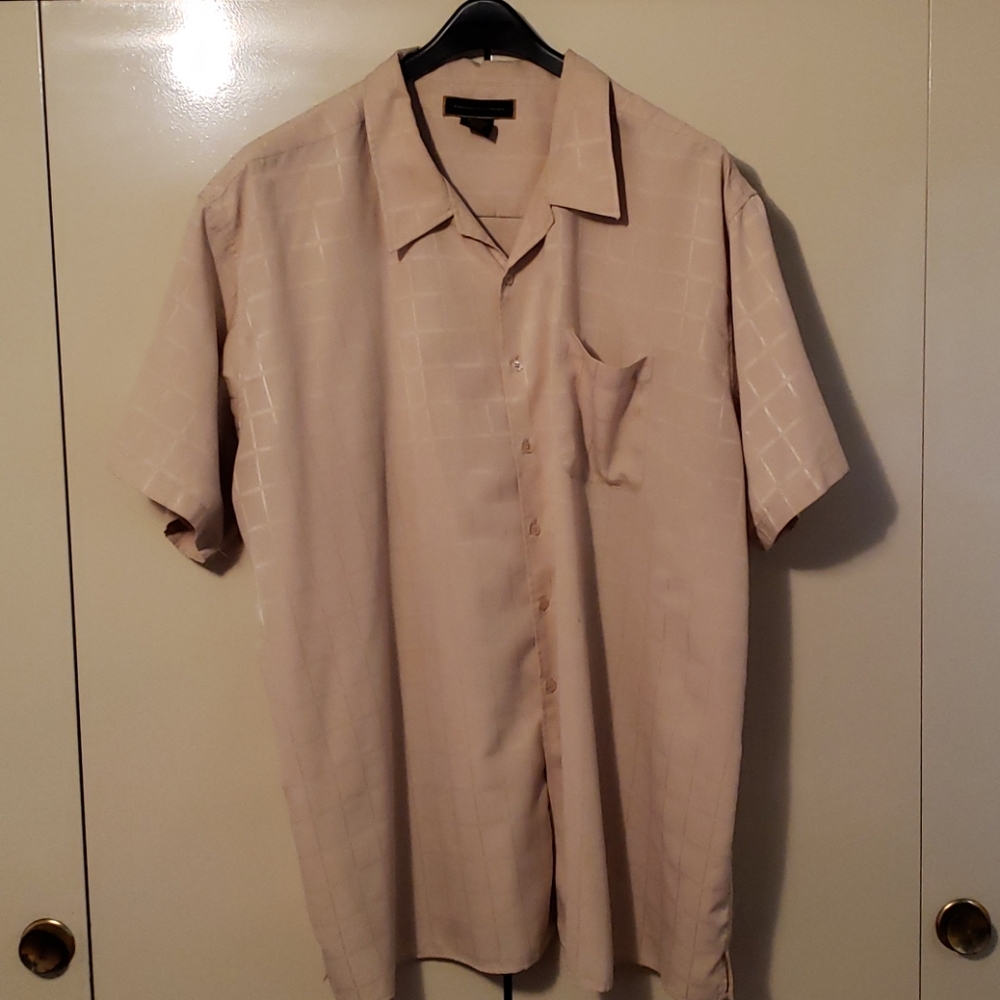 Causal short sleeve spring/summer shirt